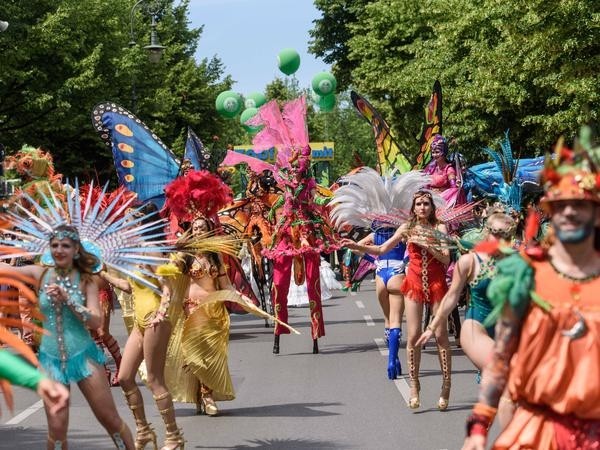Karneval der Kulturen 2024 in Berlin: Alle Infos zu Programm, Strecke und Sperrungen